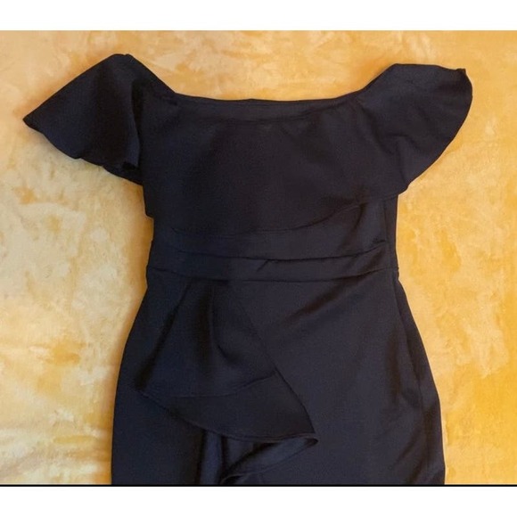 Off the Shoulder Ruffled Dress- Size Large - Picture 3 of 8